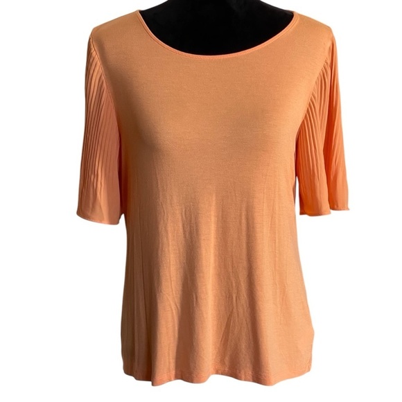 TALBOTS PLEATED CORAL CREW NECK TEE SZ MED - Picture 3 of 12